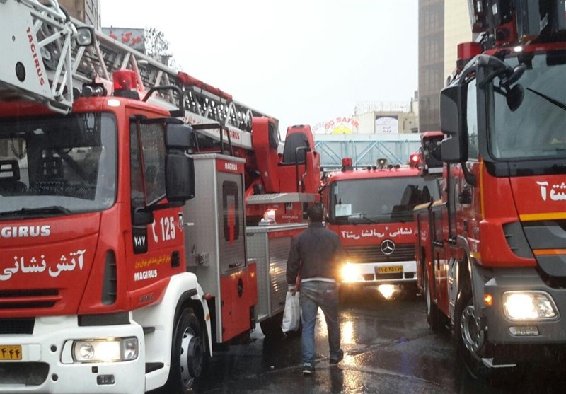 تجلیل از آتش نشانان شهر رازمیان به مناسبت گرامیداشت روز آتش نشان